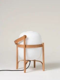 Cesta bord- / gulvlampe