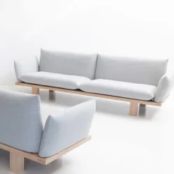 Less Sofa 255